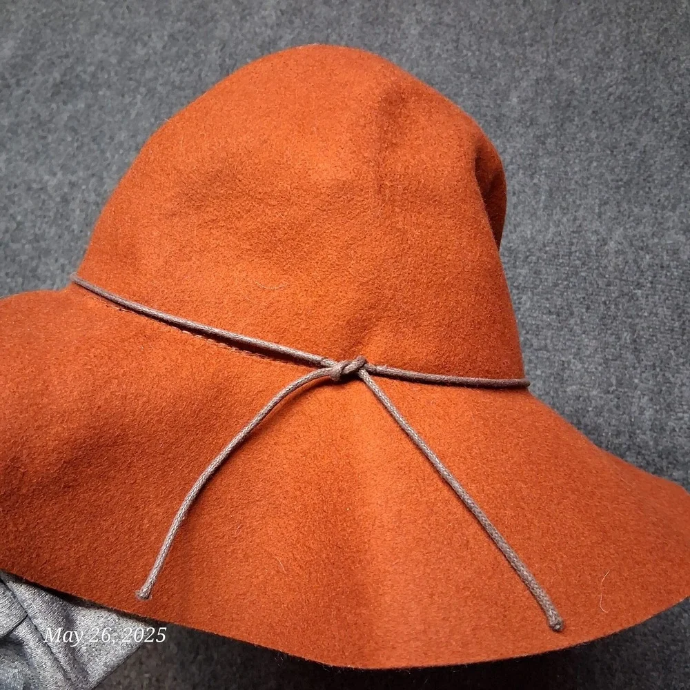 Peter‎ Grimm Hat Brown Floppy